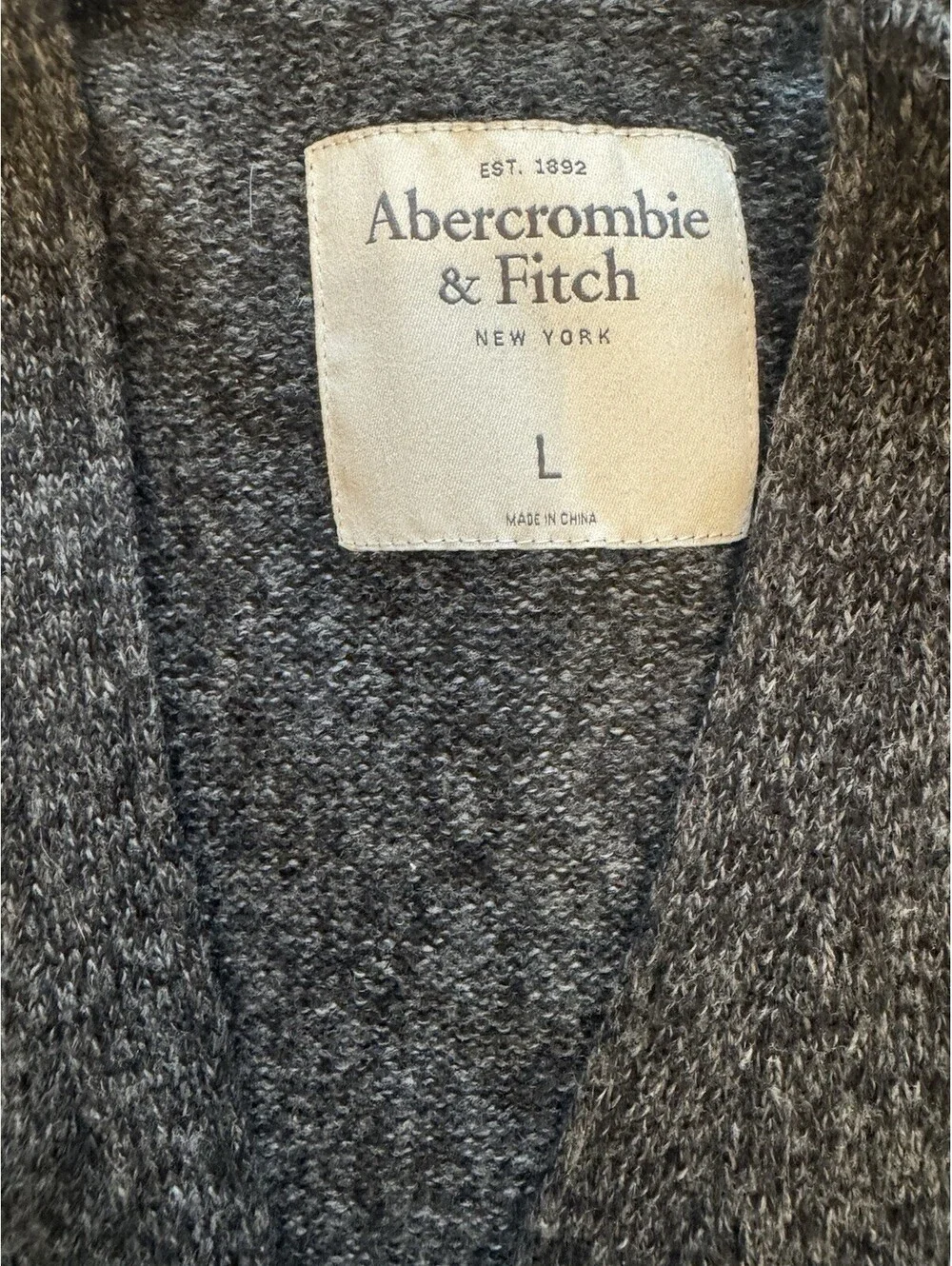 Abercrombie & Fitch Gray Button Cardigan Sweater Men’s Size L Soft Knit Casual